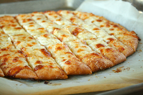 Garlic Bread Cheese & Tomato