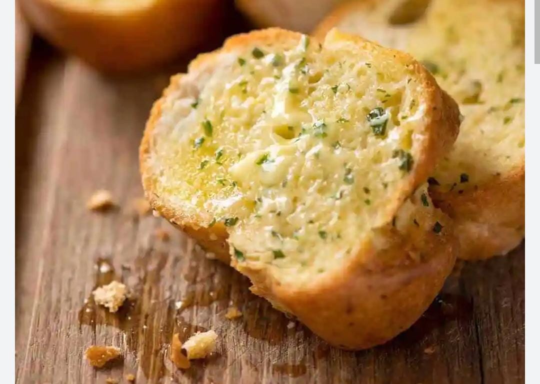 4 Pcs Garlic Bread